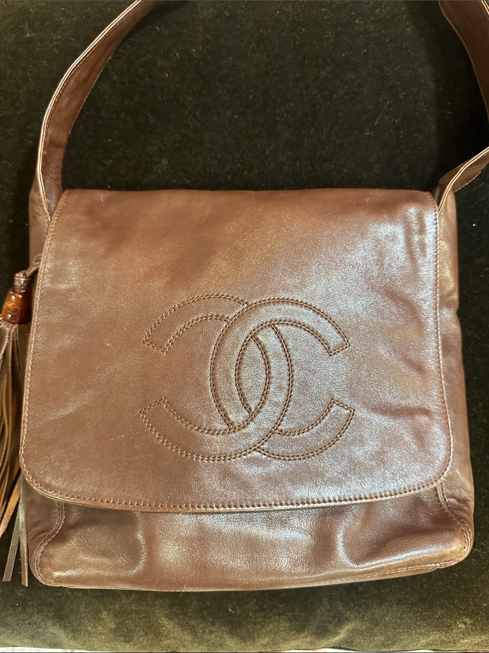 Vintage Lambskin Chanel y2k with tassle - Picture 2 of 16